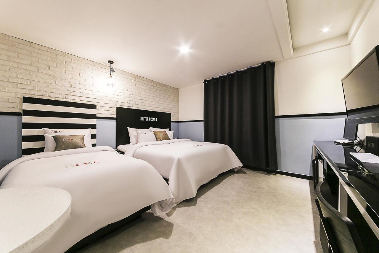 Cheongju Ocean Hotel Bagian luar foto