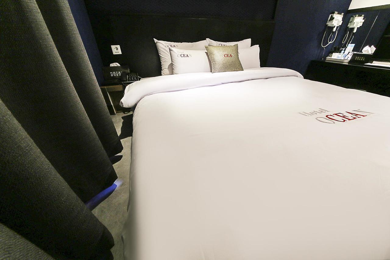 Cheongju Ocean Hotel Bagian luar foto