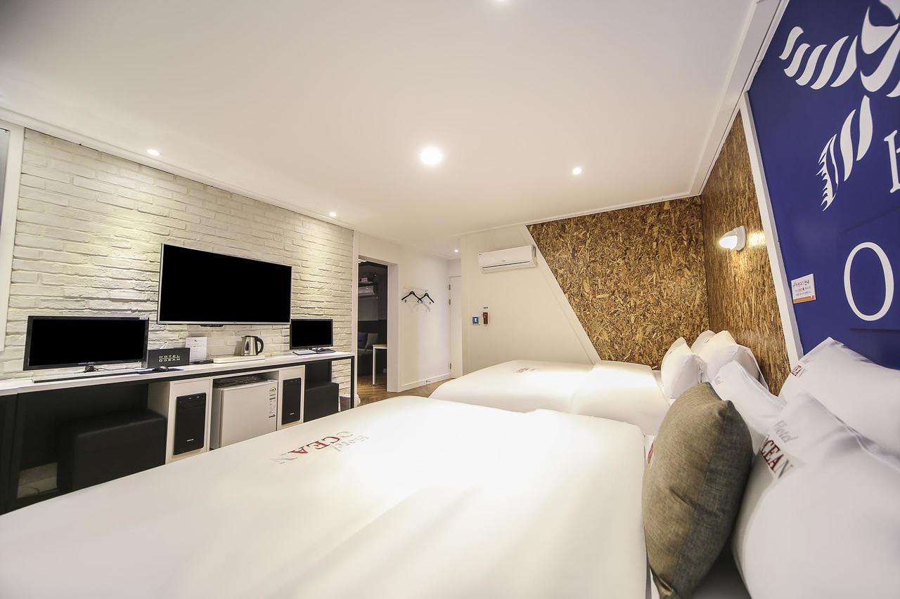 Cheongju Ocean Hotel Bagian luar foto