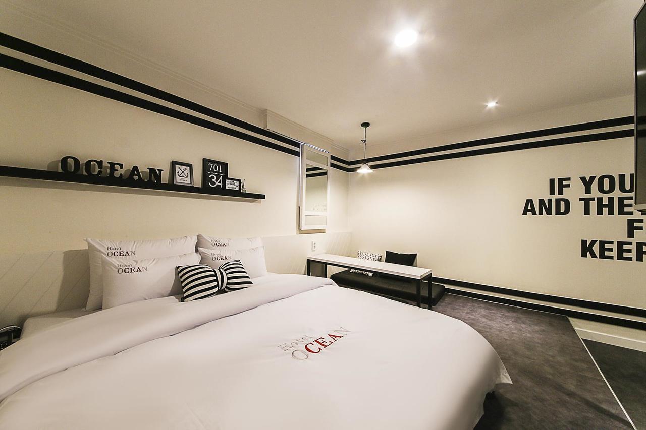 Cheongju Ocean Hotel Bagian luar foto